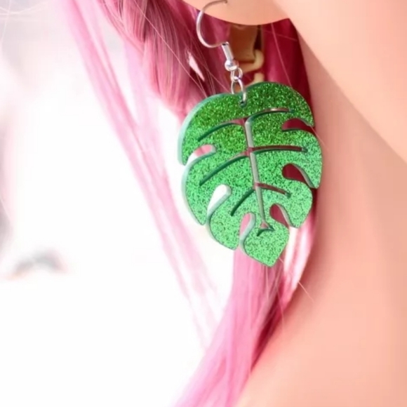 Large green glitter tropical Monstera Leaf Earrings - Picture 7 of 8